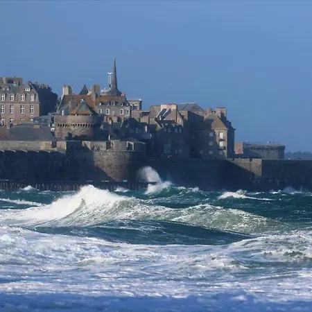 Cosy T2 Gare, Intra-muros & Plage A Proximite Apartment *